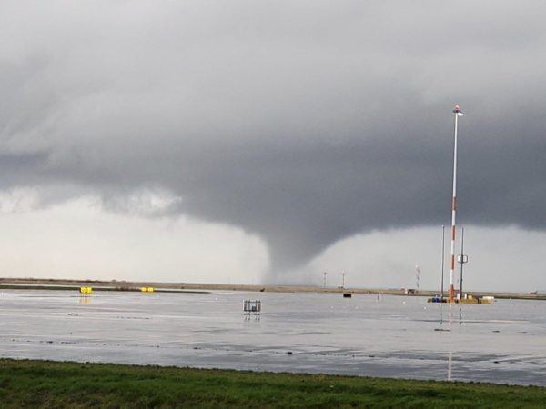 spout second tornado season