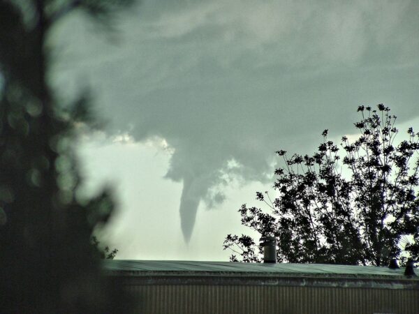 tornado-657633_1280